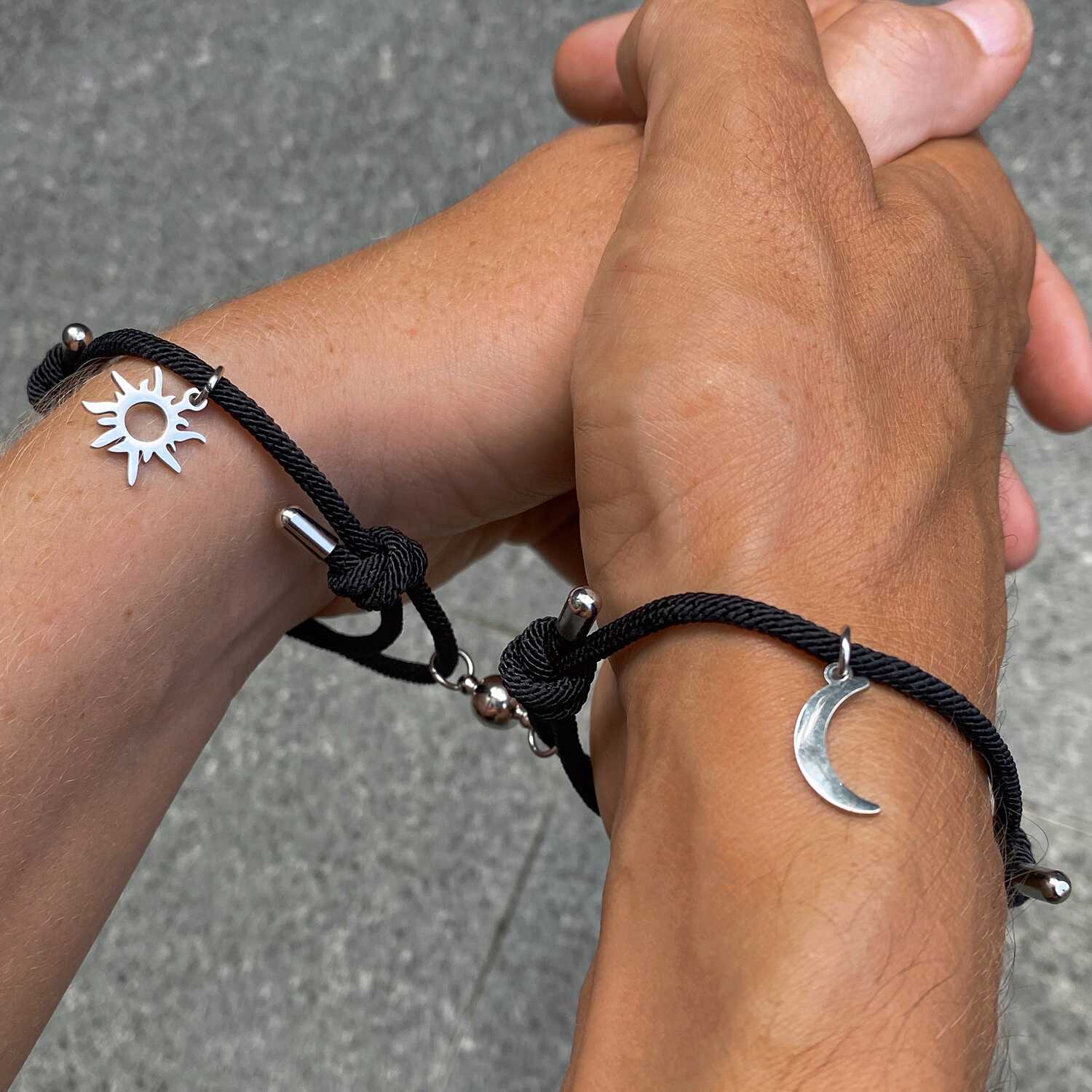 2pcs Couple Moon & Sun Detail Magnetic Bracelet